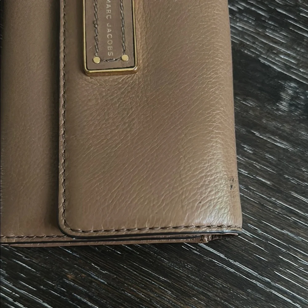 Marc by Marc Jacobs Brown Leather Wallet - Picture 3 of 5
